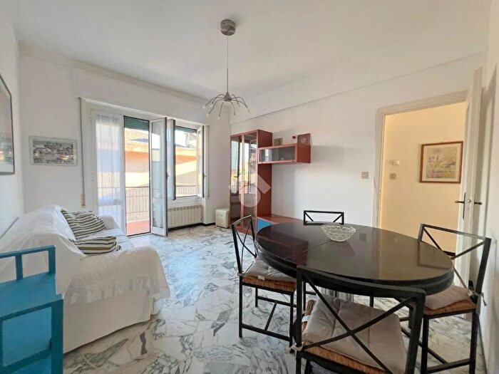 Appartamento quadrilocale in vendita in Via Terralba, Arenzano