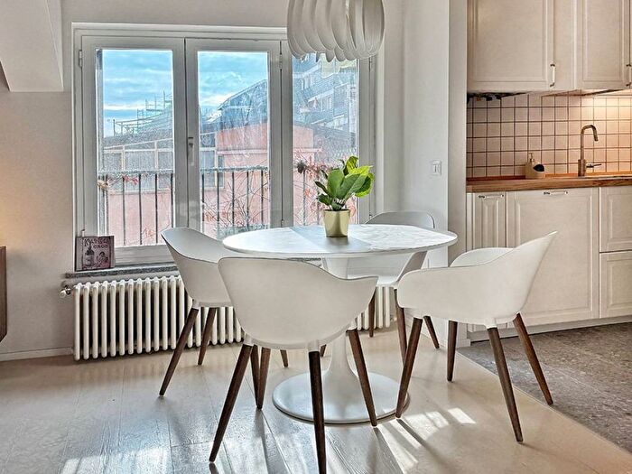 Appartamento trilocale in affitto in Via Andrea Solari, Solari, Milano