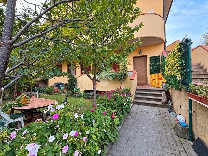 Appartamento bilocale in vendita in Via di Mortaiolo, Collesalvetti