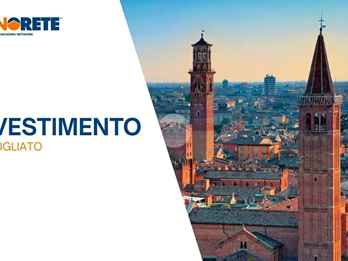 Appartamento con 5 locali in vendita in Via Basso Acquar, Verona