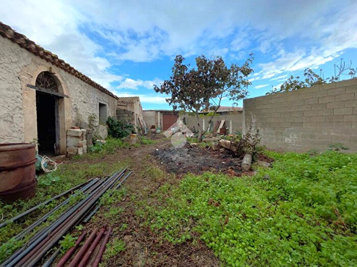 Casa con 6 locali in vendita in Via Dante Alighieri, Baratili San Pietro