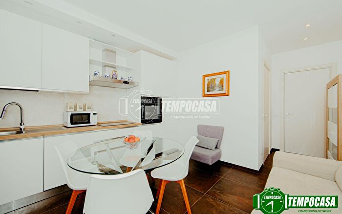 Appartamento bilocale in vendita in Via Baldo degli Ubaldi, Pavia