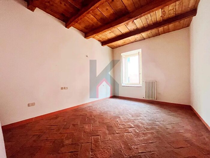 Appartamento bilocale in vendita in Via Giuseppe Garibaldi, Dovadola