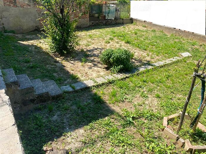 Casa con 6 locali in vendita in Via II Giugno a Certaldo Firenze, Certaldo