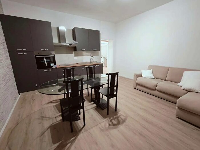 Appartamento trilocale in affitto in Via Palestro, Nova Milanese