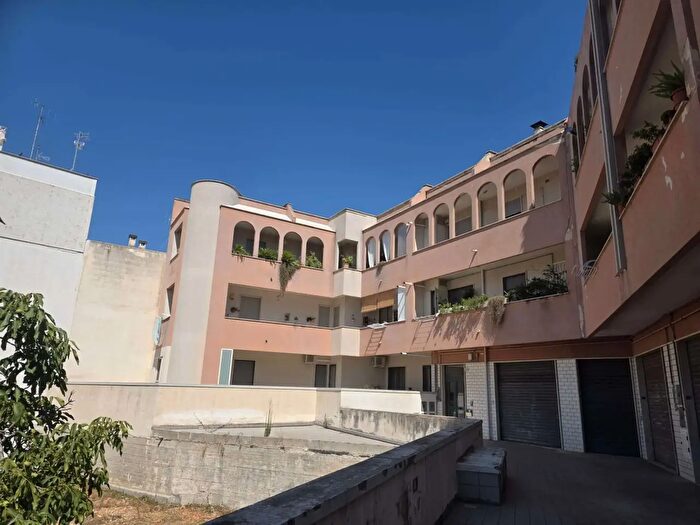 Appartamento trilocale in vendita in Conversano