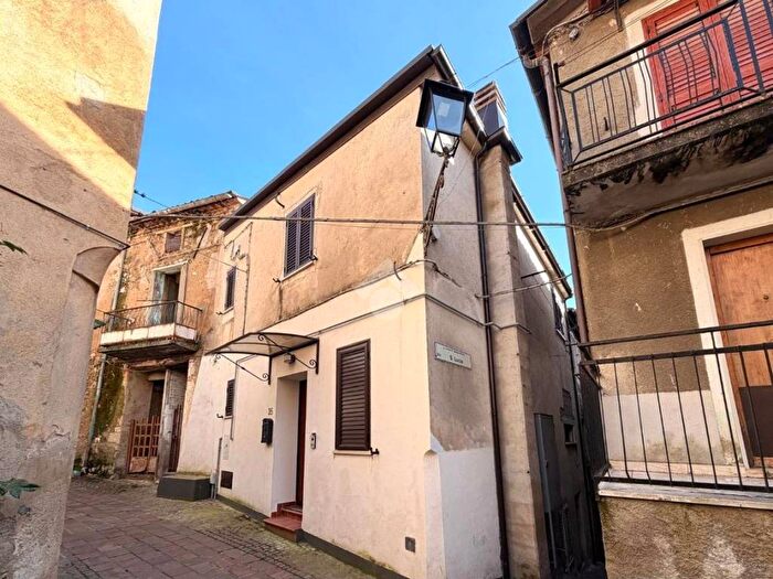 Appartamento trilocale in affitto in Via Petroncello, Spezzano Piccolo, Casali del Manco