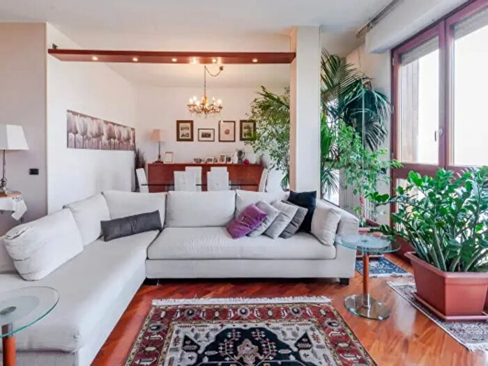 Appartamento quadrilocale in vendita in Via Caduti sul Lavoro, Sesto San Giovanni