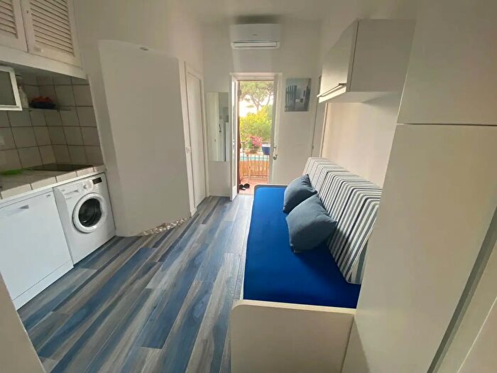 Appartamento trilocale in vendita in Consorzio Maga Circe, Terracina