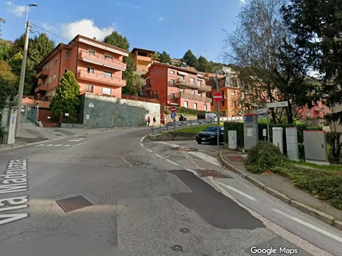 Appartamento bilocale in affitto in Via Montegrappa, Cantu