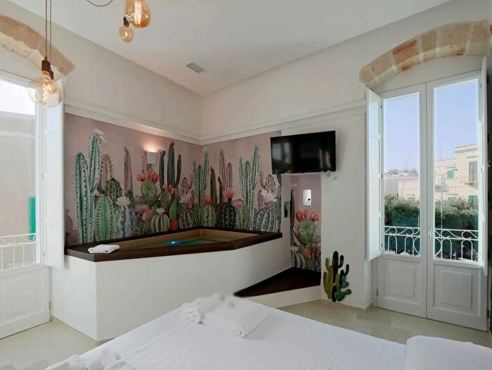 Appartamento quadrilocale in vendita in Piazza Alessandro Manzoni, Monopoli