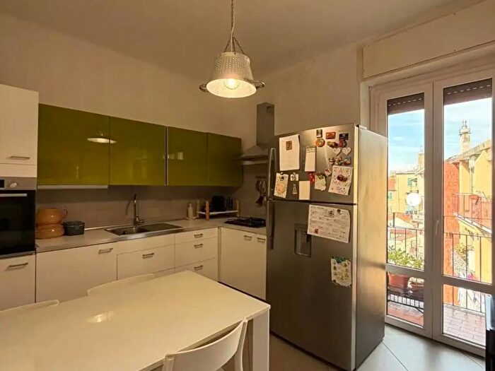 Appartamento trilocale in vendita in Via Giorgini, Milano