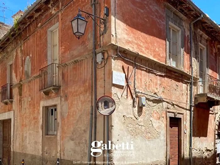 Casa con 5 locali in vendita in Vico XXXIV Garibaldi, Lanciano
