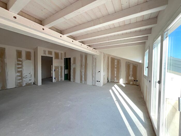 Appartamento con 6 locali in vendita in Udine