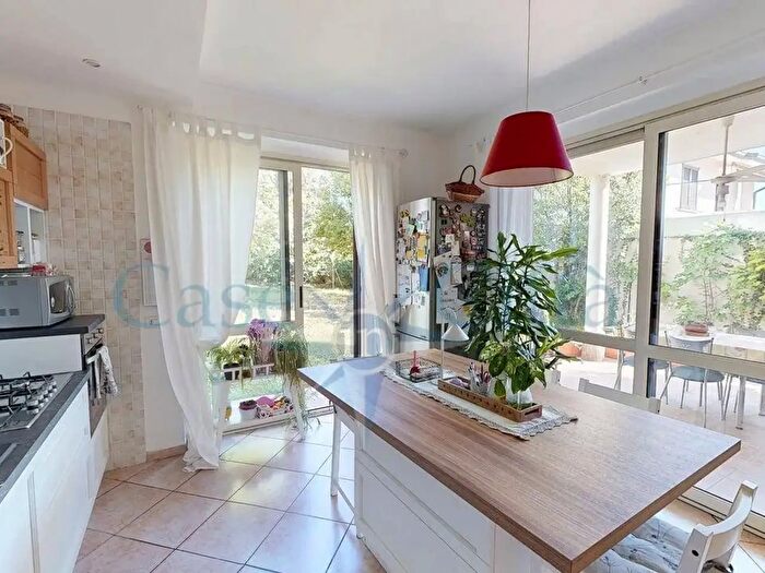 Casa con 5 locali in vendita in Bareggio