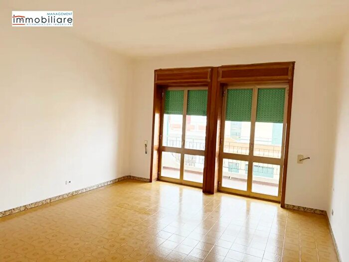 Appartamento con 6 locali in vendita in Via Martiri della Resistenza, Martano