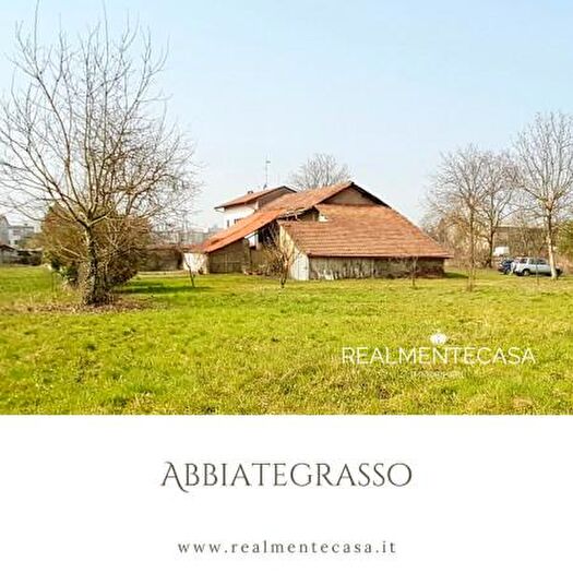 Casa con 5 locali in vendita in Viale Gian Galeazzo Sforza, Abbiategrasso
