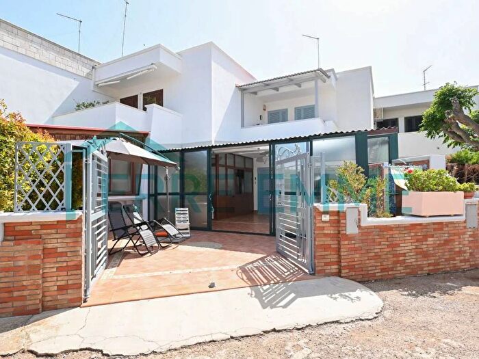 Casa quadrilocale in affitto in Carovigno