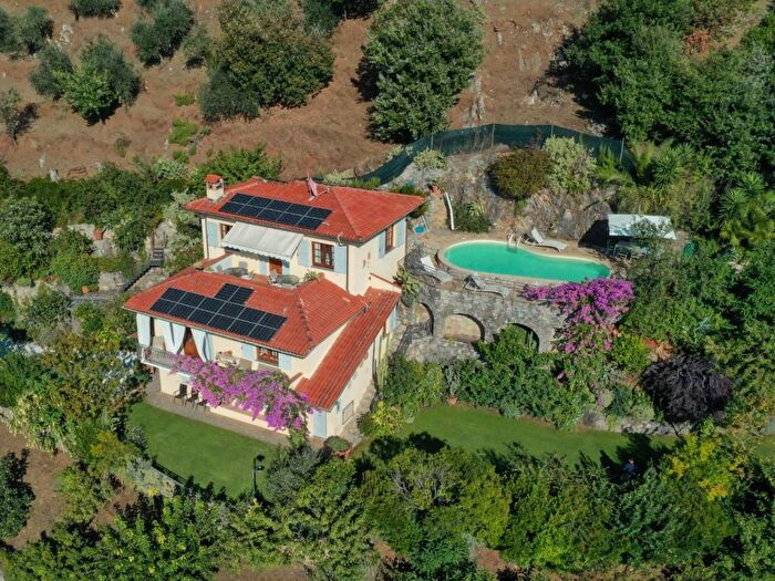 Casa quadrilocale in affitto in Prato di Sopra, Camaiore Paese, Camaiore