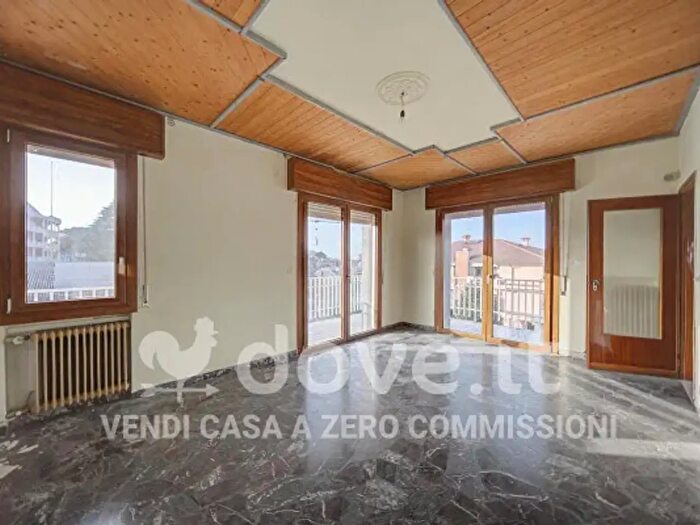 Appartamento trilocale in vendita in Via Mezzavia, Montegrotto Terme