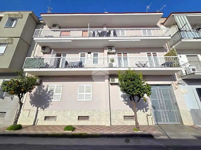 Appartamento quadrilocale in vendita in Via Alessandro Scarlatti, Casoria