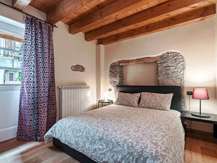 Appartamento quadrilocale in affitto in Via Delle Scuole, Pezzo, Ponte di Legno