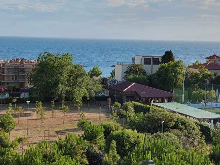 Appartamento quadrilocale in affitto in Via Puccini, Zona Nuova Pratoranieri, Follonica