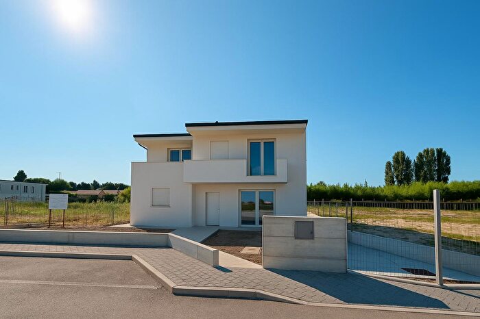 Casa quadrilocale in vendita in Via San Bonifacio, San Bonifacio