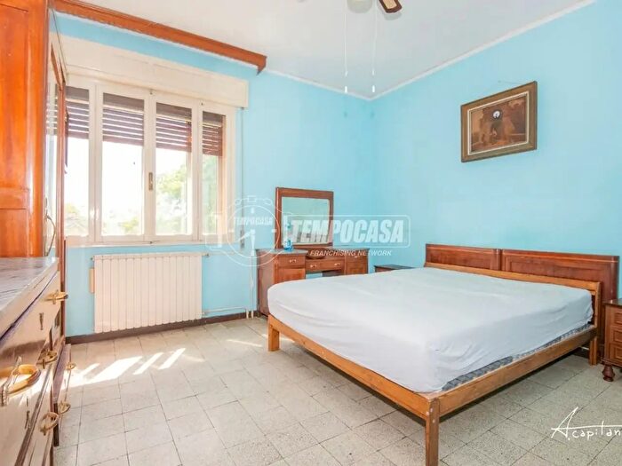 Casa con 6 locali in vendita in Viale Porta Po, Rovigo