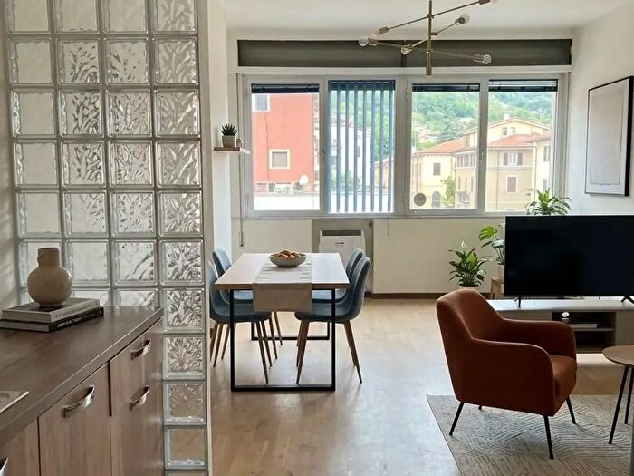 Appartamento bilocale in vendita in Carrara