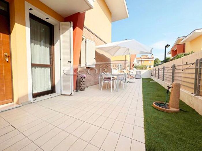 Appartamento trilocale in vendita in Viale Marzo, Trecastelli