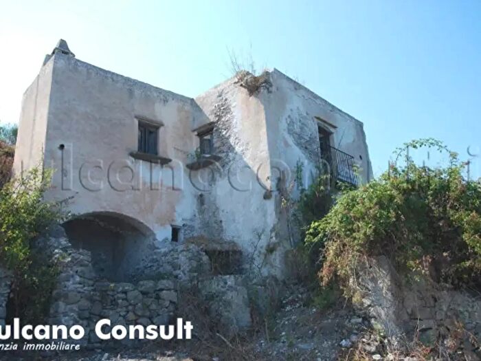 Casa con 6 locali in vendita in Collo Pirrera, Lipari