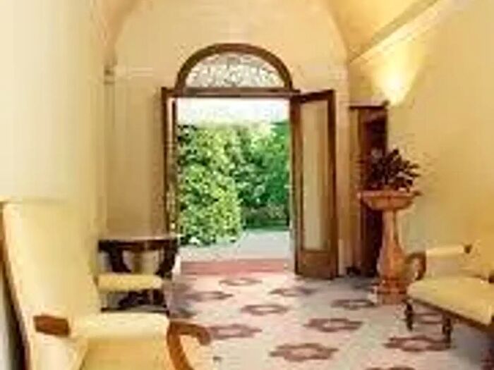 Casa con 8 locali in vendita in Capannori