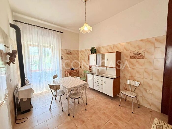 Appartamento trilocale in vendita in Via Giuseppe Mazzini, Bitritto