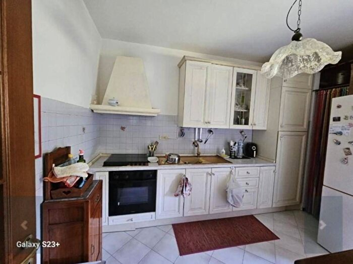 Appartamento trilocale in affitto in Vicarello, Collesalvetti