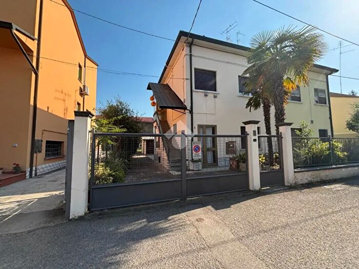 Appartamento bilocale in vendita in Via Giovanni Bovio, Alfonsine