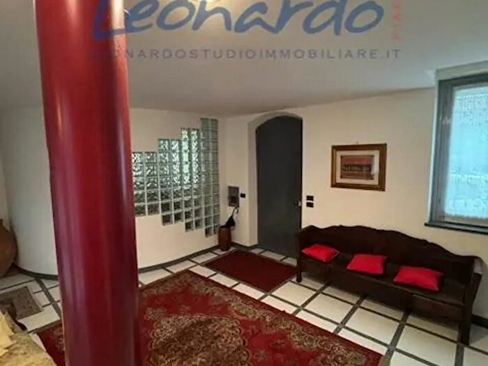 Casa con 12 locali in vendita in Piacenza