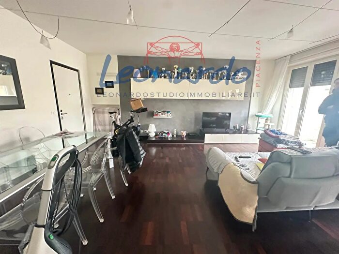 Appartamento trilocale in vendita in Piacenza