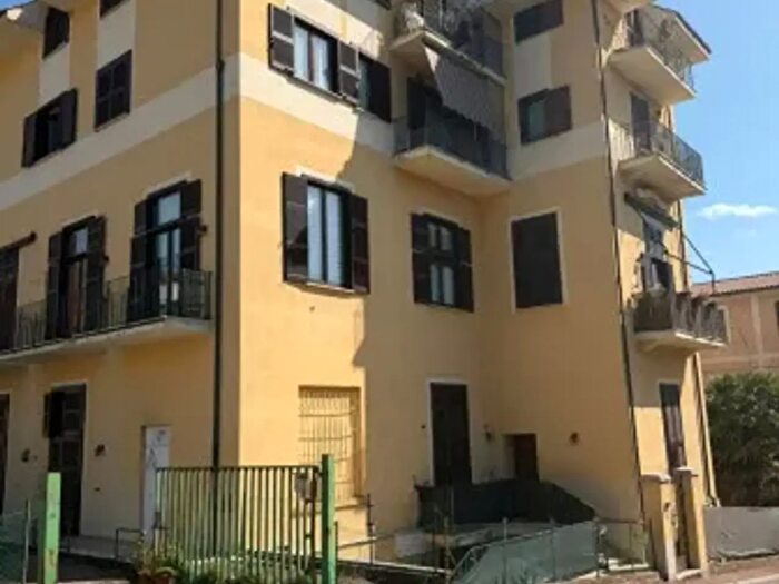 Appartamento bilocale in vendita in Corso Giuseppe Garibaldi, Orte