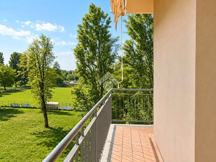 Appartamento trilocale in affitto in Via Gaspare Spontini, Parma