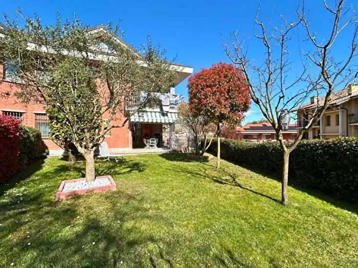 Casa con 7 locali in vendita in Via Circonvallazione, Pecetto Torinese