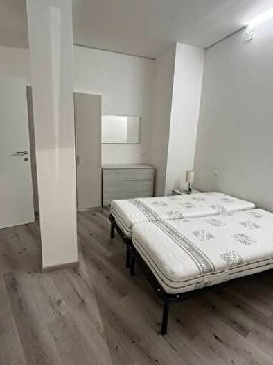 Appartamento trilocale in affitto in Via Alcide De Gasperi, Centro Storico, Ravenna