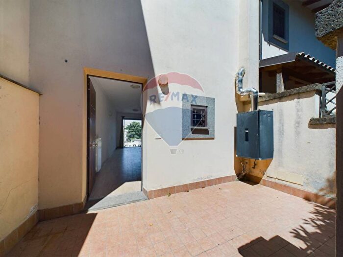 Appartamento trilocale in affitto in via della villa, Centro, Formello