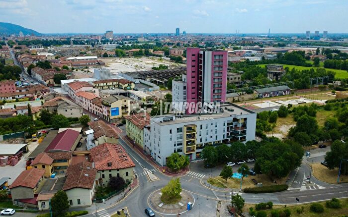 Appartamento trilocale in vendita in Via Milano, Brescia