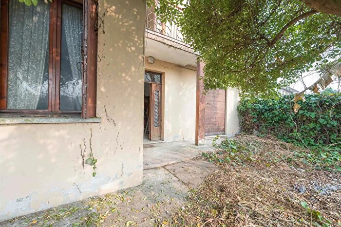 Casa con 5 locali in vendita in Via Toti Mirano, Mirano