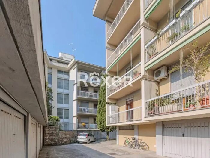 Appartamento trilocale in vendita in Via Innocenzo XI, Bergamo