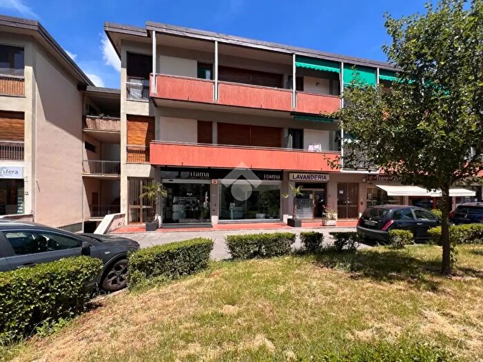 Appartamento trilocale in vendita in Viale Europa, Firenze