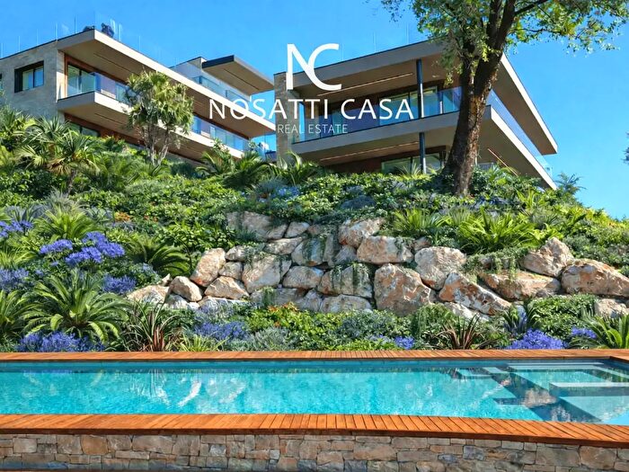 Appartamento con 6 locali in vendita in Toscolano Maderno