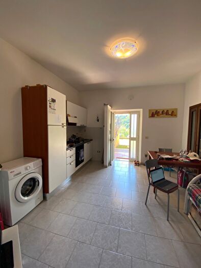 Appartamento bilocale in vendita in Via Enrico Toti, Fara In Sabina