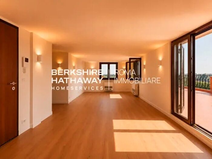Appartamento trilocale in vendita in Via delle Chiese, Roma